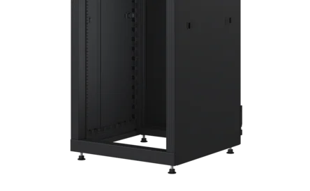 Varistar CP Steel Cabinet, Deco Cabinet With 19" Panel Mounts