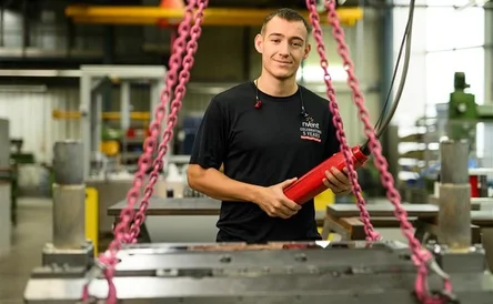 Schroff Ausbildung und Studium bei nVent Career page